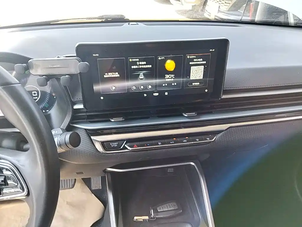 Geely Emgrand — миниатюра 13