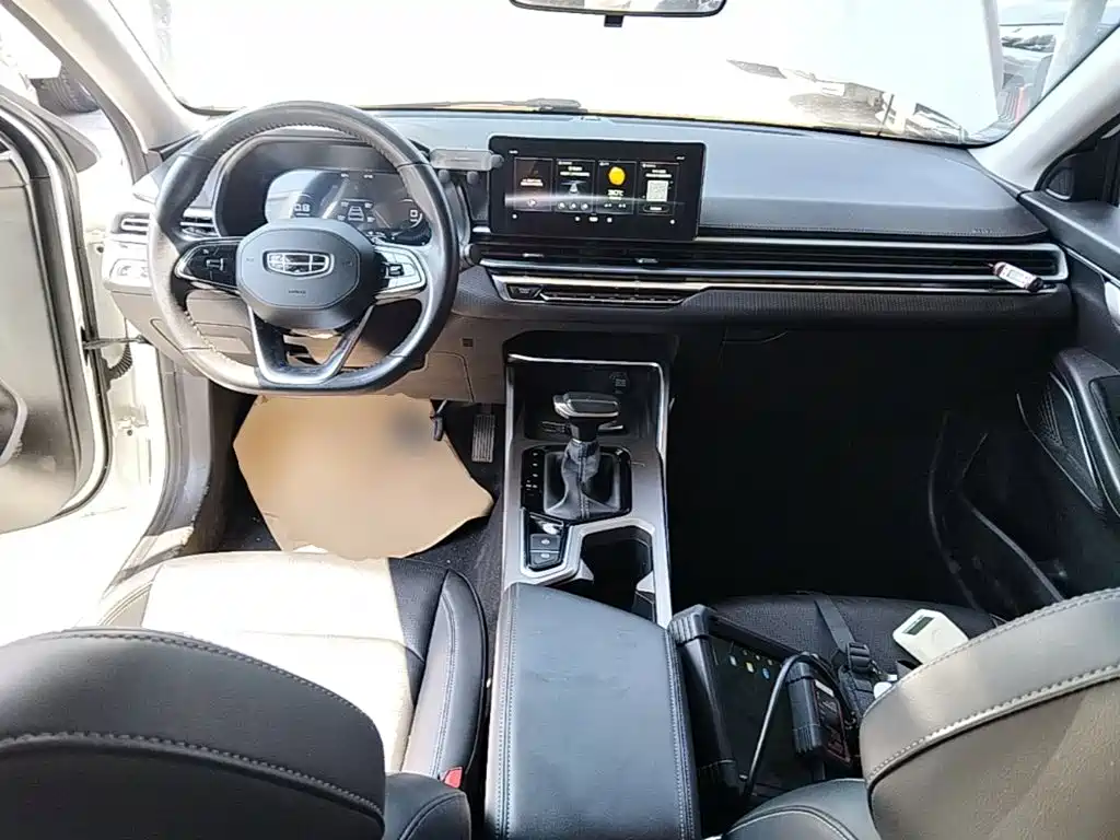 Geely Emgrand — миниатюра 10