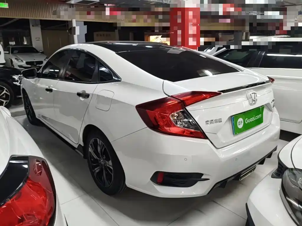 Honda Civic — миниатюра 5