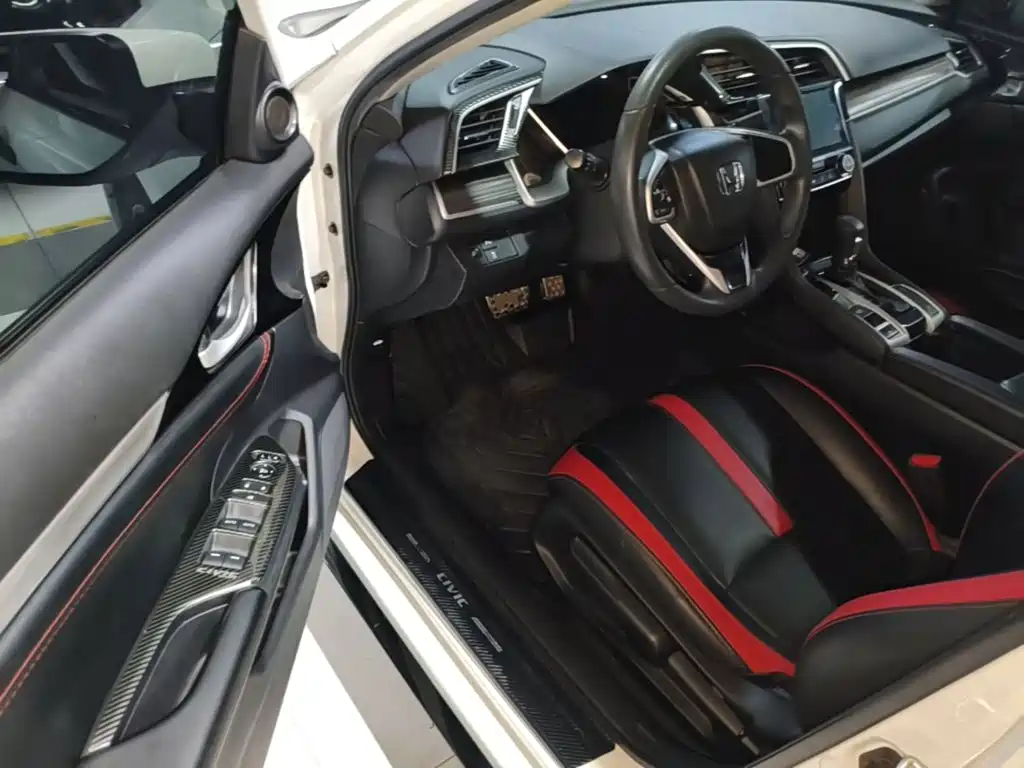 Honda Civic — миниатюра 16