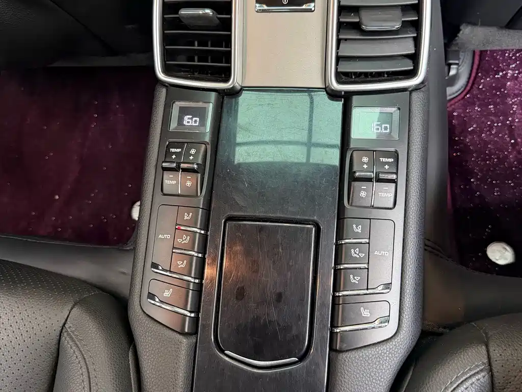 Porsche Panamera — миниатюра 12