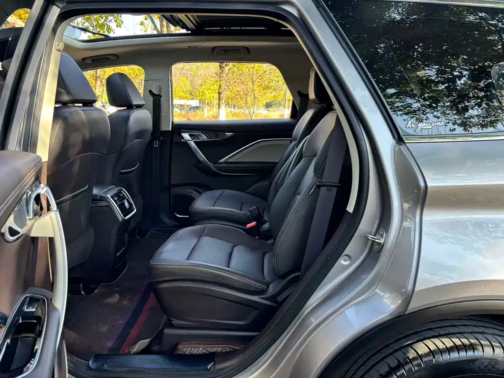 GEELY AUTOMOBILE JIAJIE