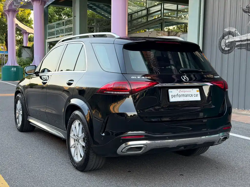 Mercedes-Benz GLE (Import) — миниатюра 9