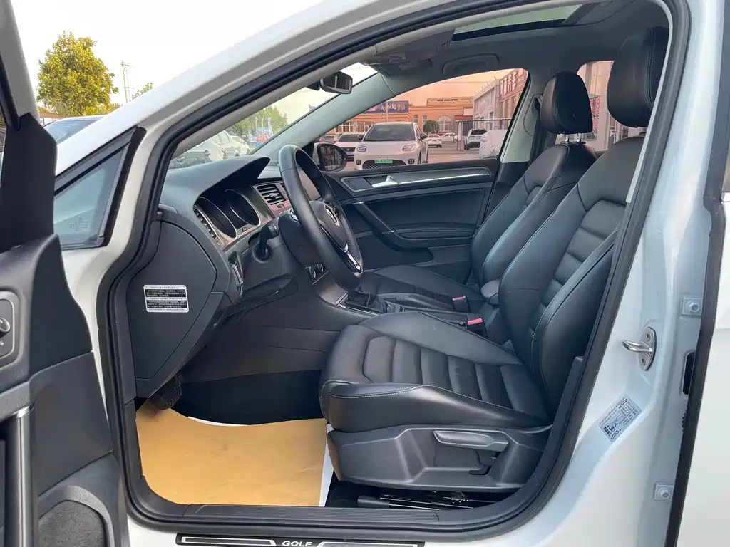 Volkswagen Golf — миниатюра 10