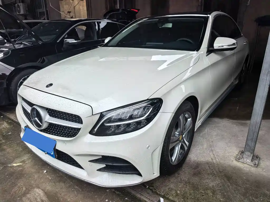 Mercedes-Benz C-Class — миниатюра 3