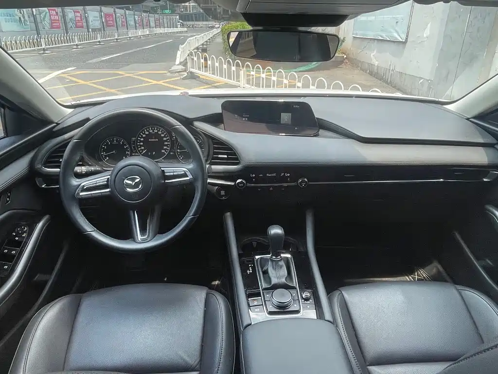 Mazda 3 Axela — миниатюра 6