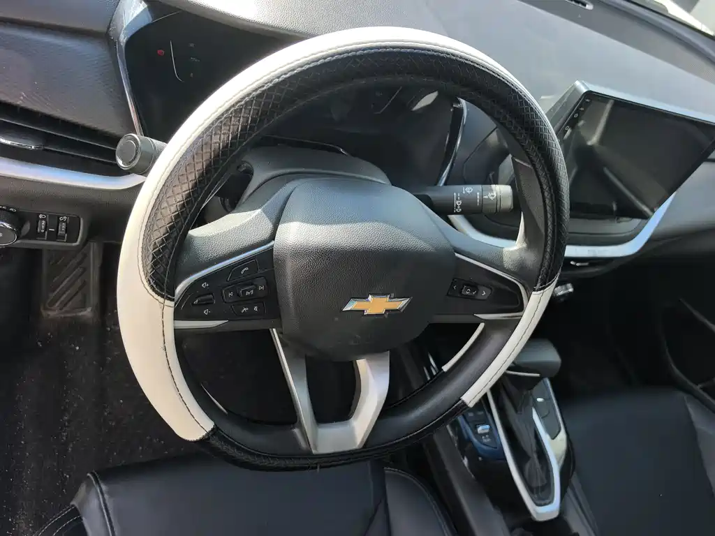Chevrolet Menlo — миниатюра 14