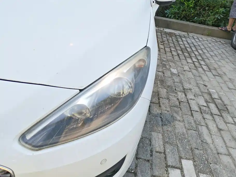 Peugeot 308 — миниатюра 5
