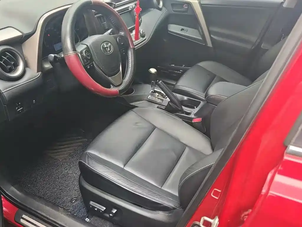 Toyota RAV4 2013 2.5L AT Elite