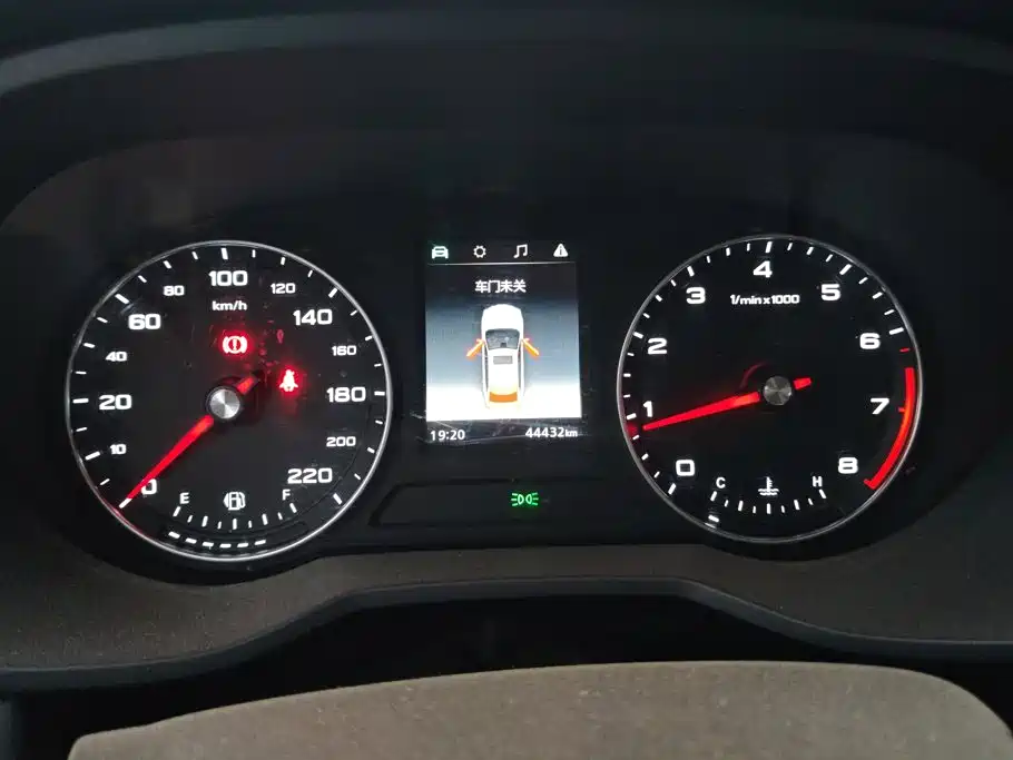 Roewe i5 — миниатюра 14