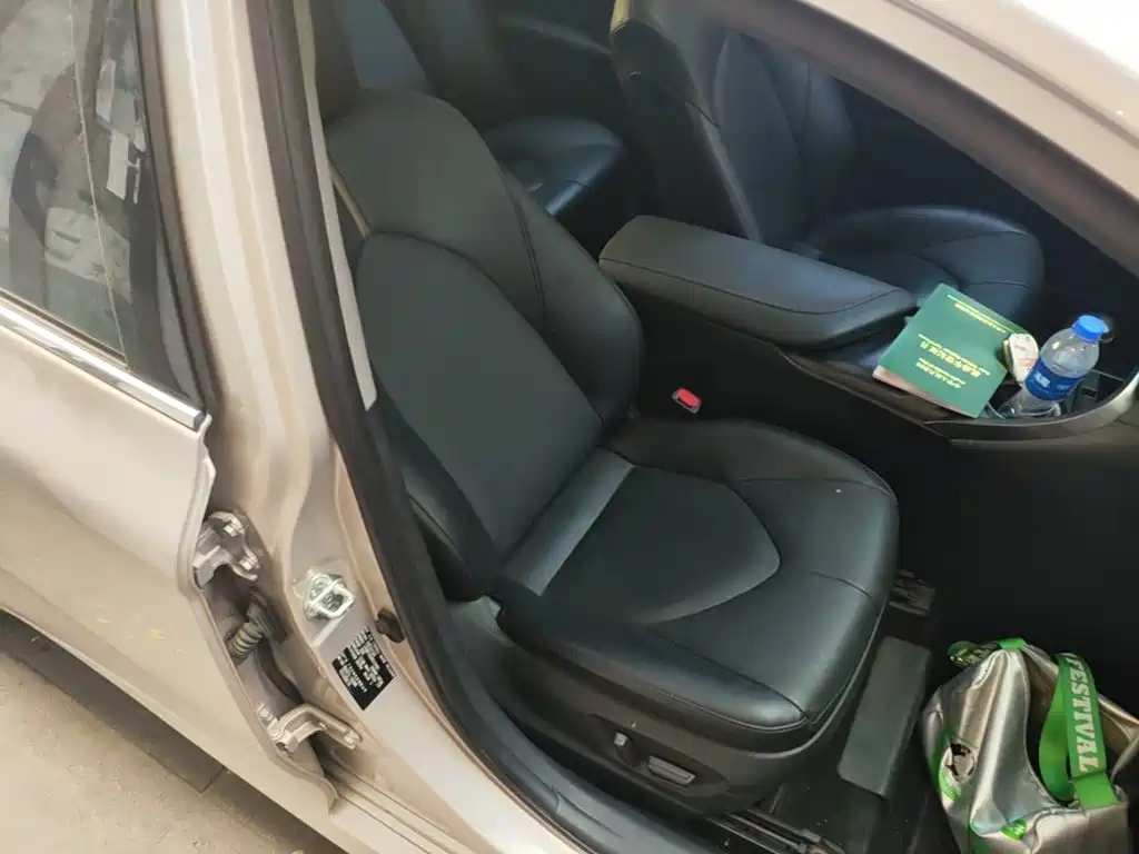 Toyota Camry — миниатюра 25