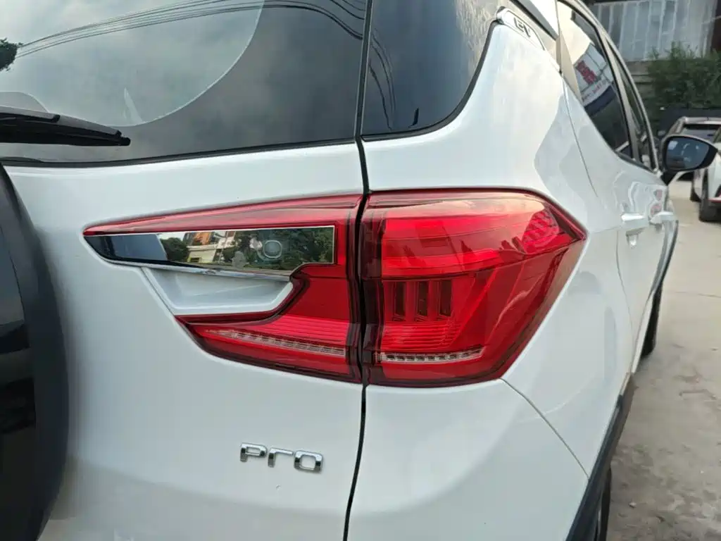 BYD Yuan Pro — миниатюра 8