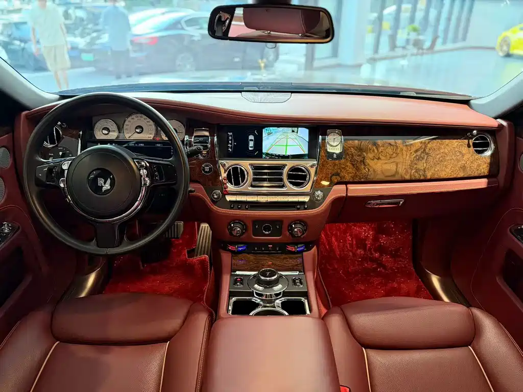 Rolls-Royce Ghost — миниатюра 5
