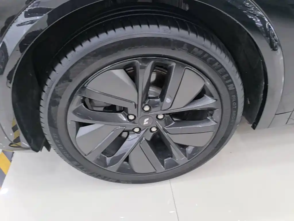 Li Auto Li L7 — миниатюра 23