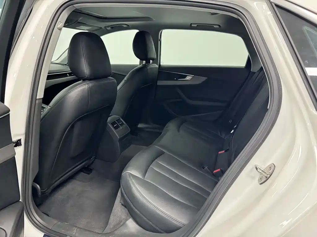 Audi A4L — миниатюра 17