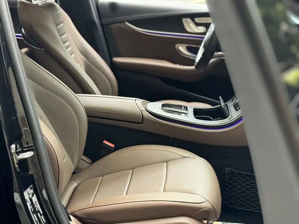 Mercedes-Benz E-Class — миниатюра 15
