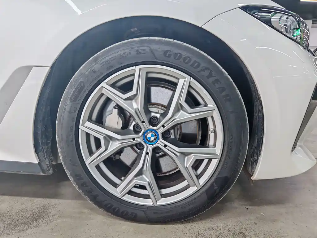 BMW i3 — миниатюра 15