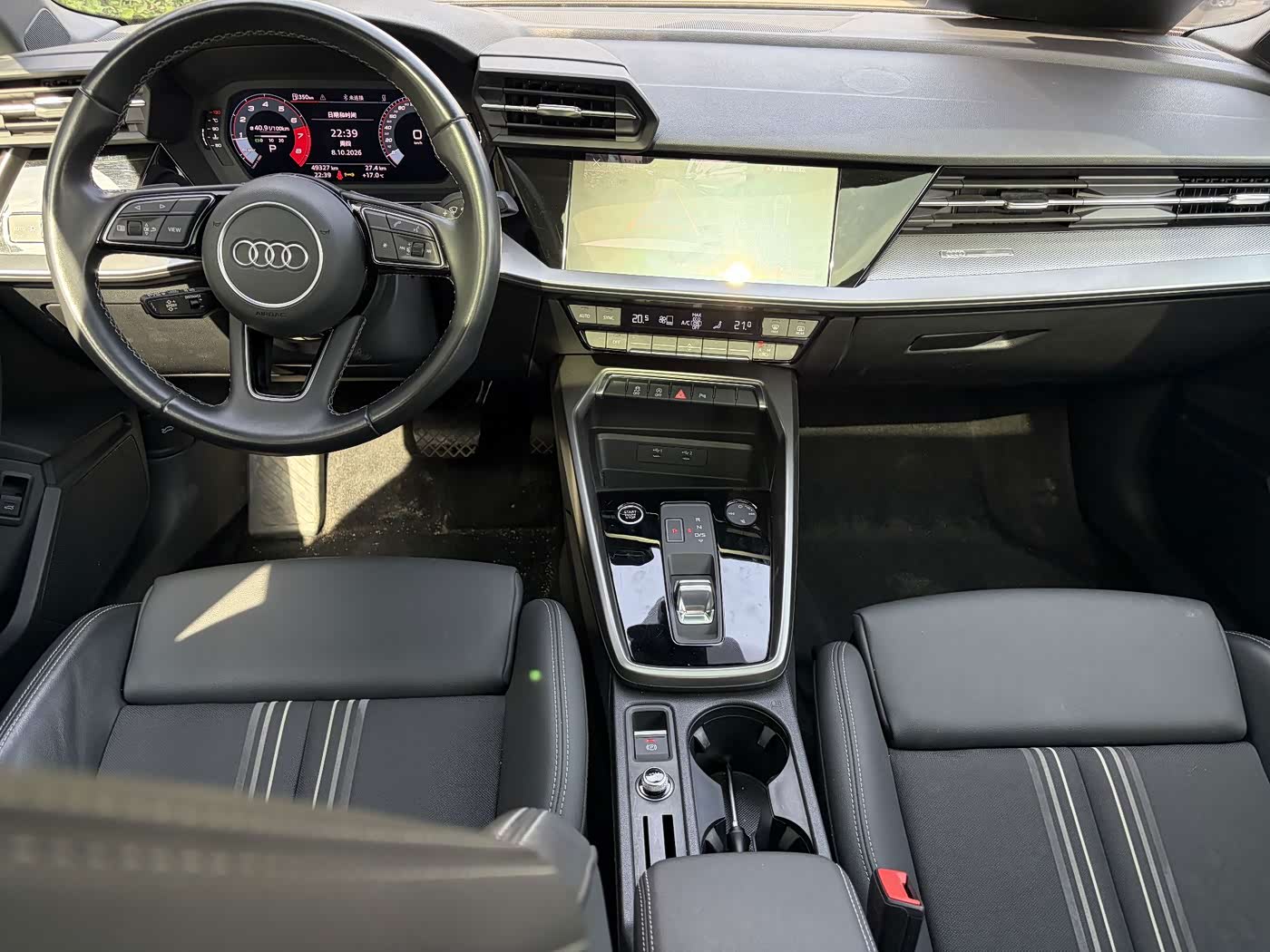 Audi A3 1.4 л 2024 г. Белый, пробег 50000 км
