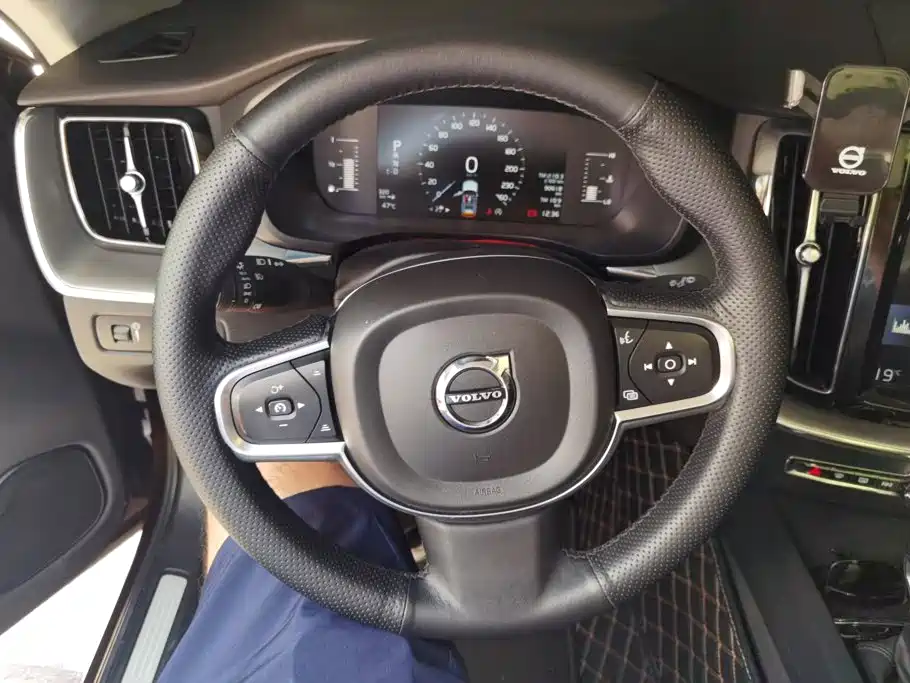 Volvo XC60 — миниатюра 15