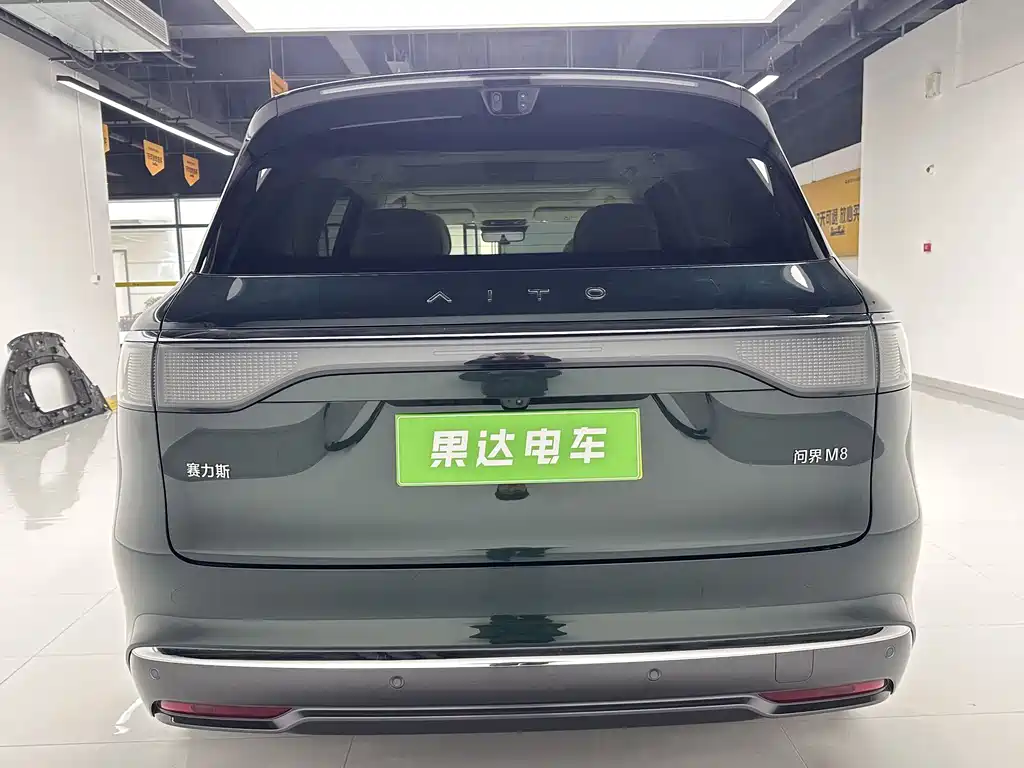 Aito M8 2025 Max+ 53.4kWh 6 мест (192 ）