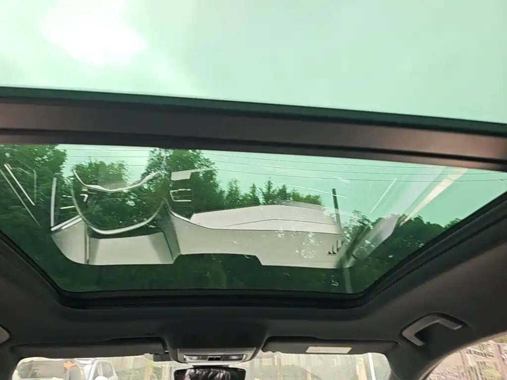 Audi Q5 e-tron — миниатюра 23