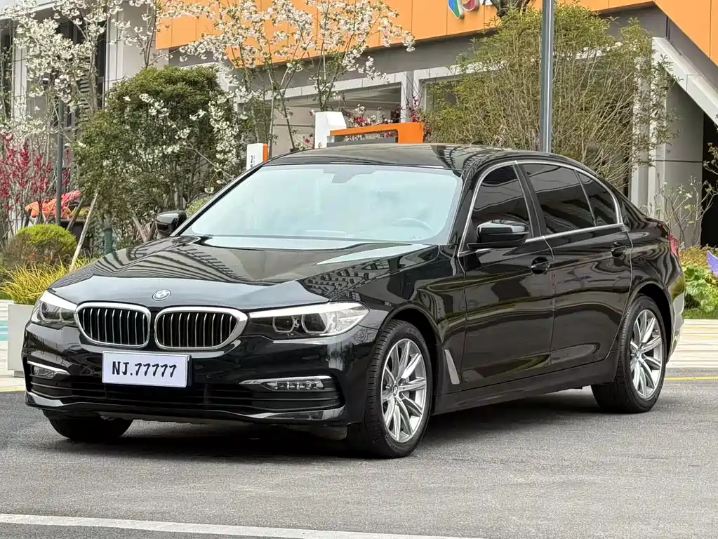 Купить BMW 5 Series