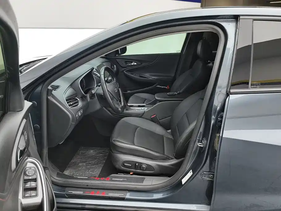 Chevrolet Malibu XL — миниатюра 9