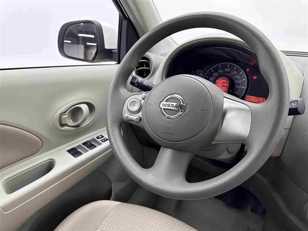 Nissan March — миниатюра 9
