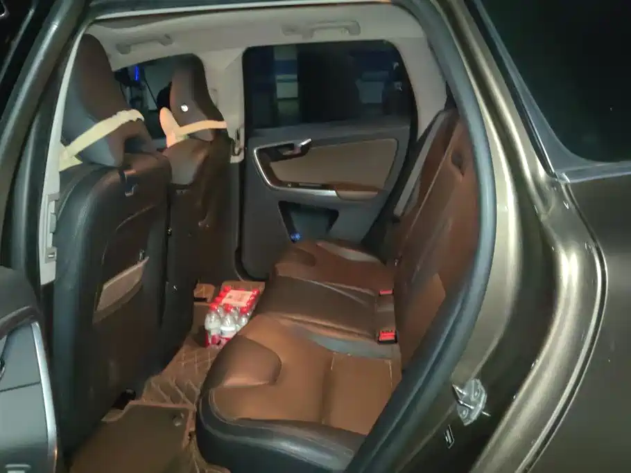 Volvo XC60 — миниатюра 11