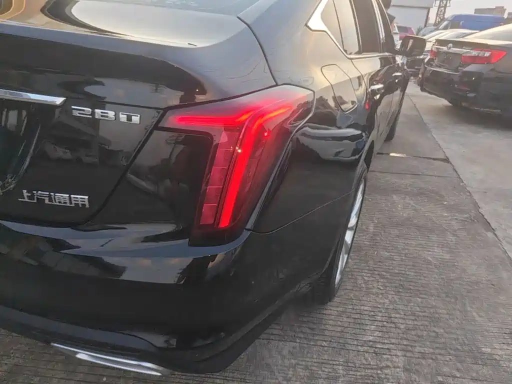 Cadillac CT5 — миниатюра 8