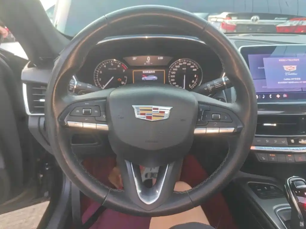 Cadillac CT5 — миниатюра 11