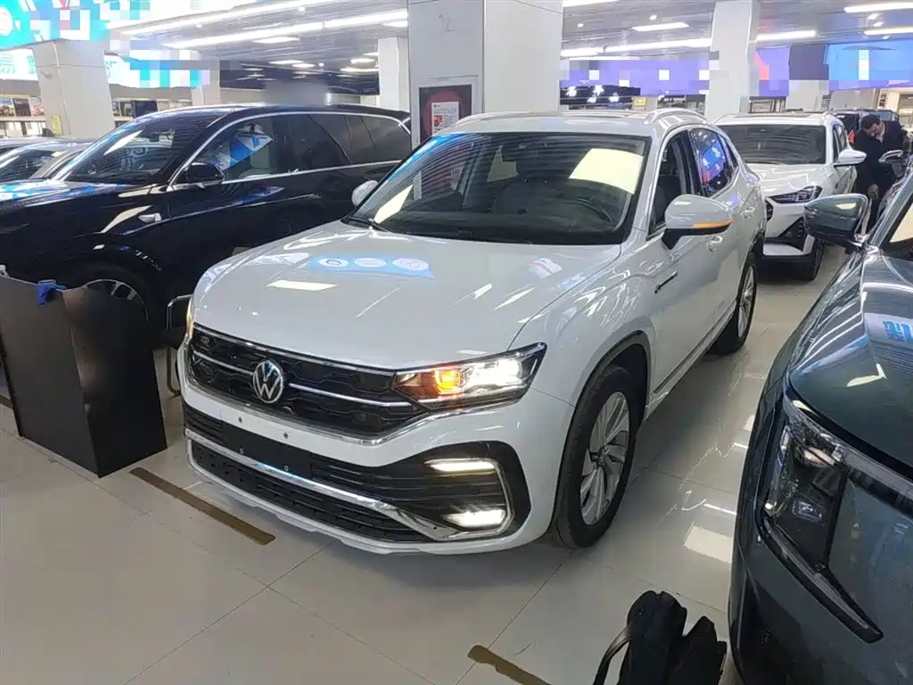 Volkswagen X 2021