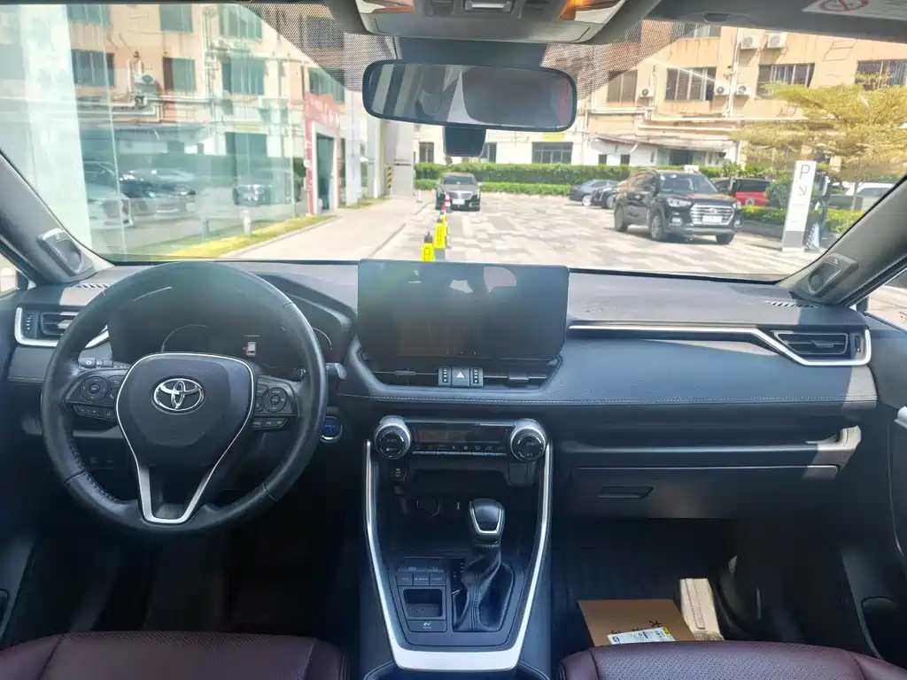 TOYOTA RAV4 RONGFANG