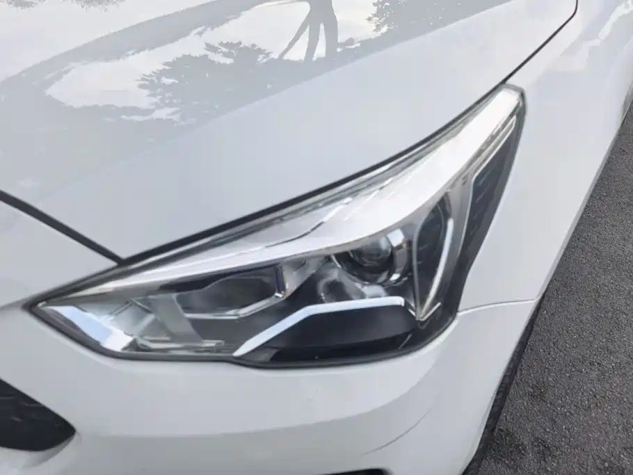 Haval M6 — миниатюра 5