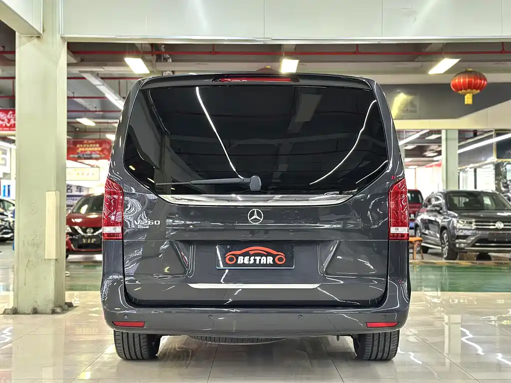 MERCEDES-BENZ V CLASS