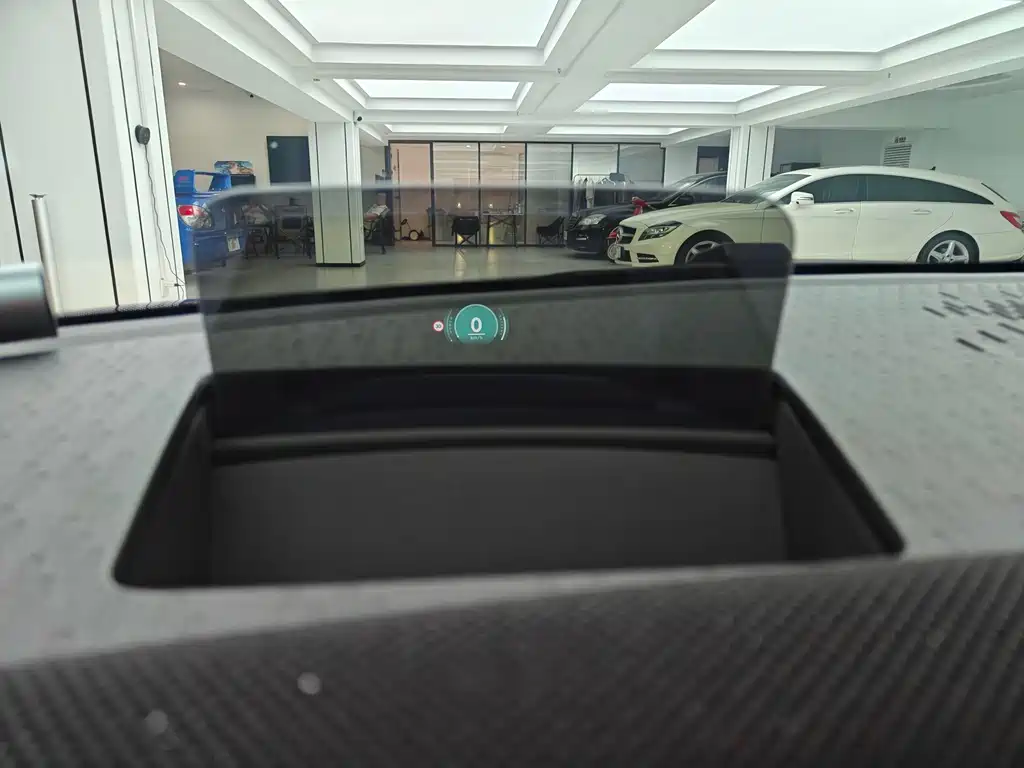 MINI MINI COOPER EV — миниатюра 11