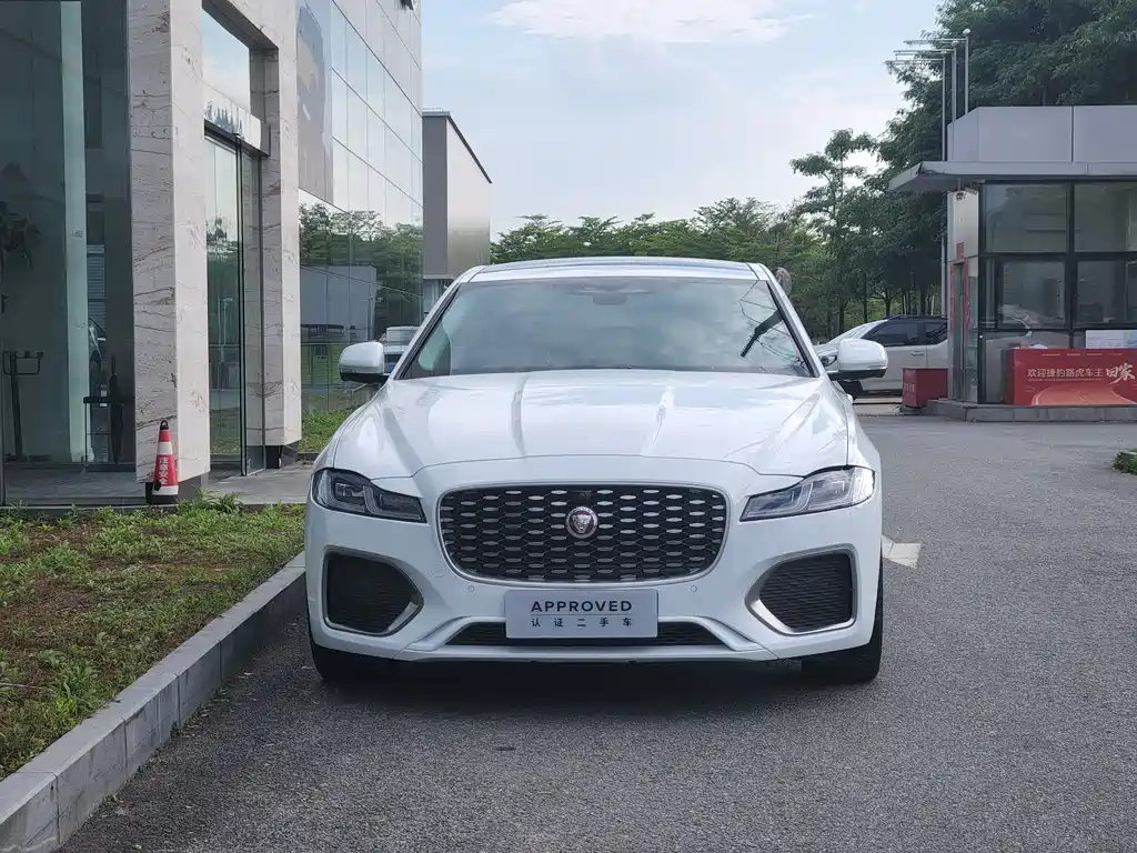 Jaguar XFL 2022 XFL 2.0T P250 Premium Luxury