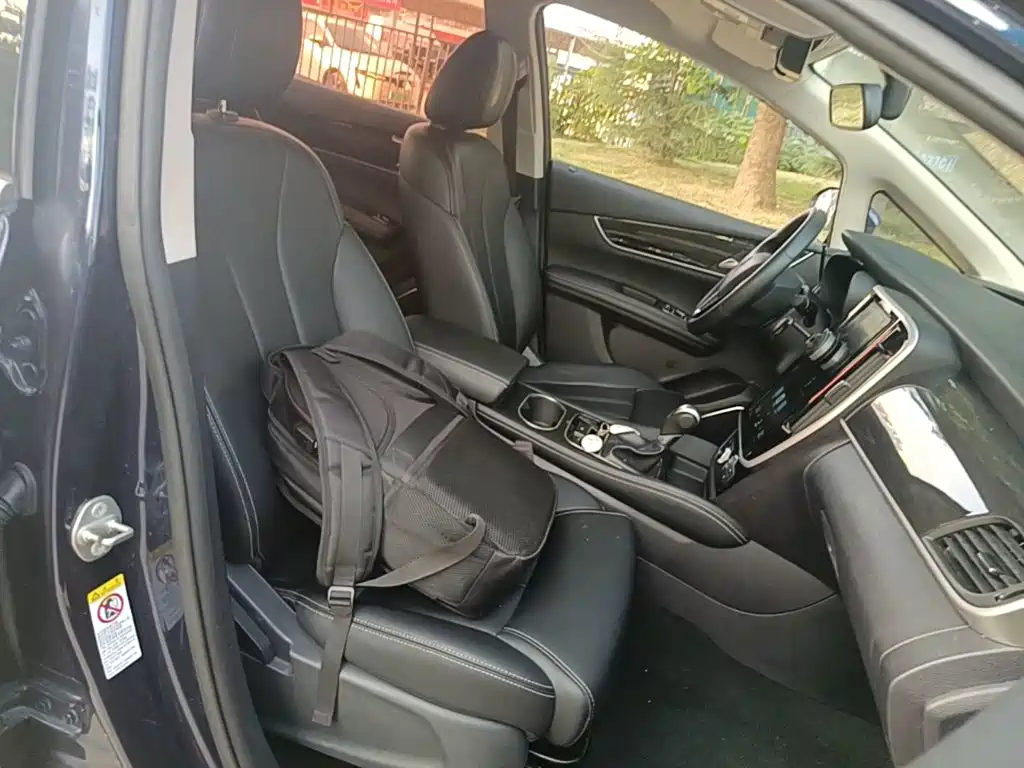 BYD MAX — миниатюра 25