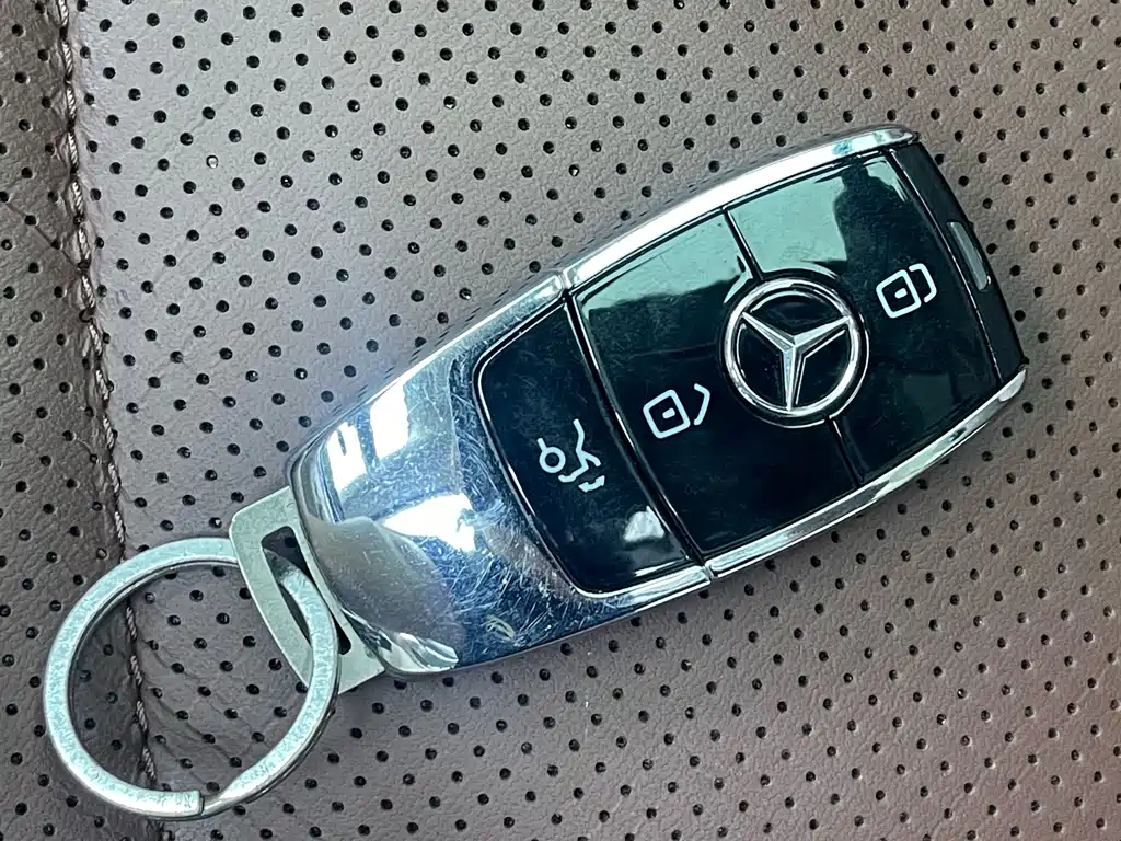 Mercedes-Benz GLS — миниатюра 13