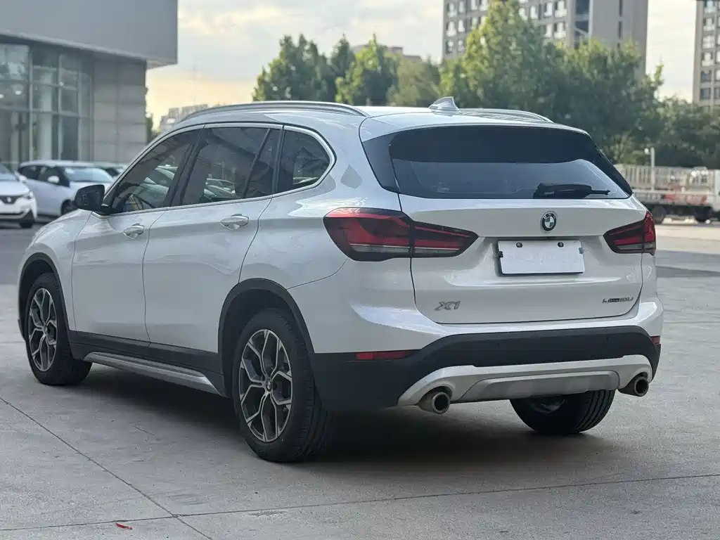 BMW X1 — миниатюра 10