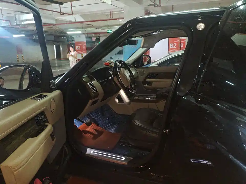 Land Rover Range Rover — миниатюра 2