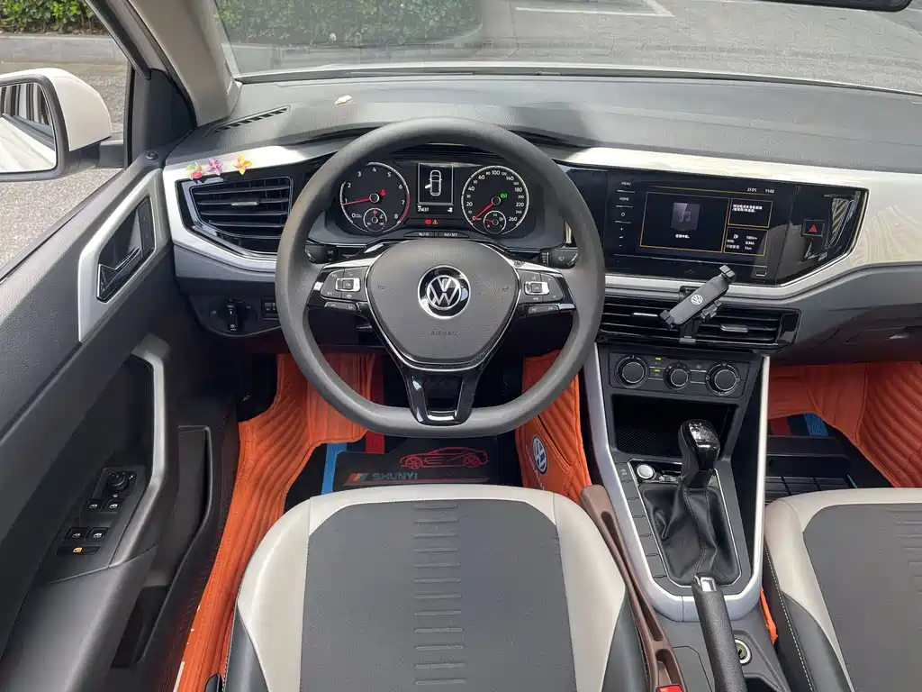 Volkswagen Polo — миниатюра 11