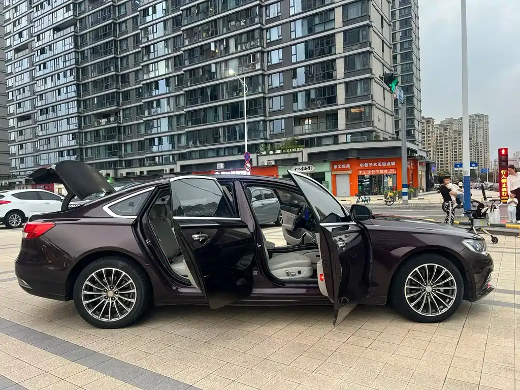 Zotye Zotye Z700 — миниатюра 8