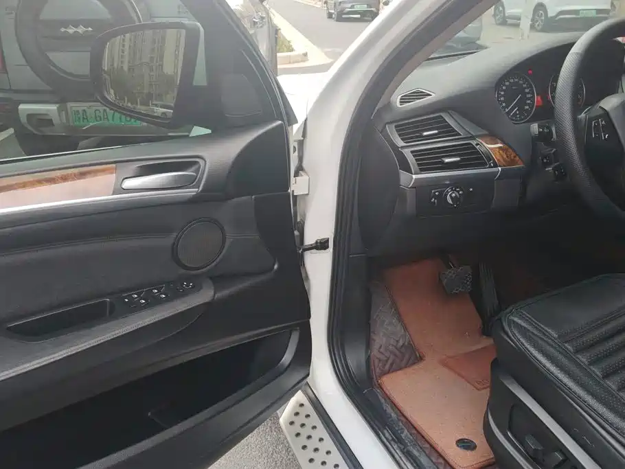 BMW X5 (Import) — миниатюра 7