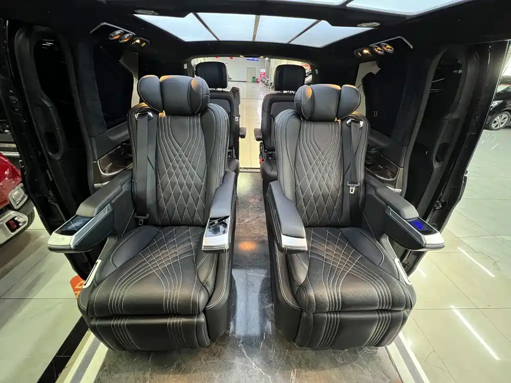 MERCEDES-BENZ V CLASS