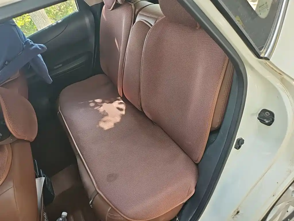Nissan Tiida — миниатюра 13