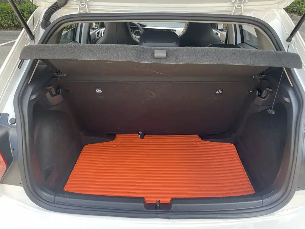 Volkswagen Polo — миниатюра 22