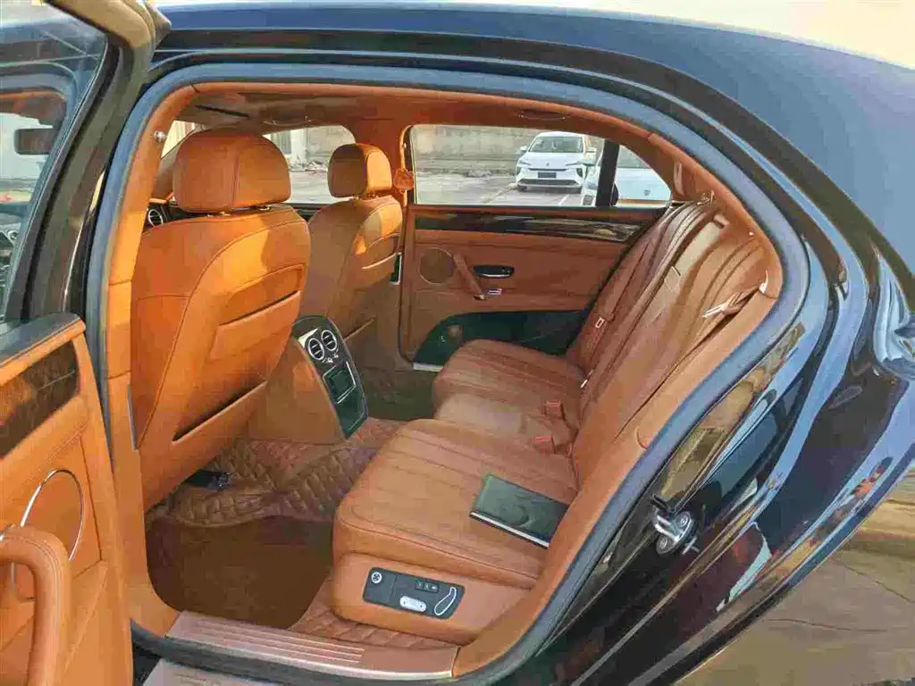 Bentley Flying Spur 2014 4.0T V8 Luxury