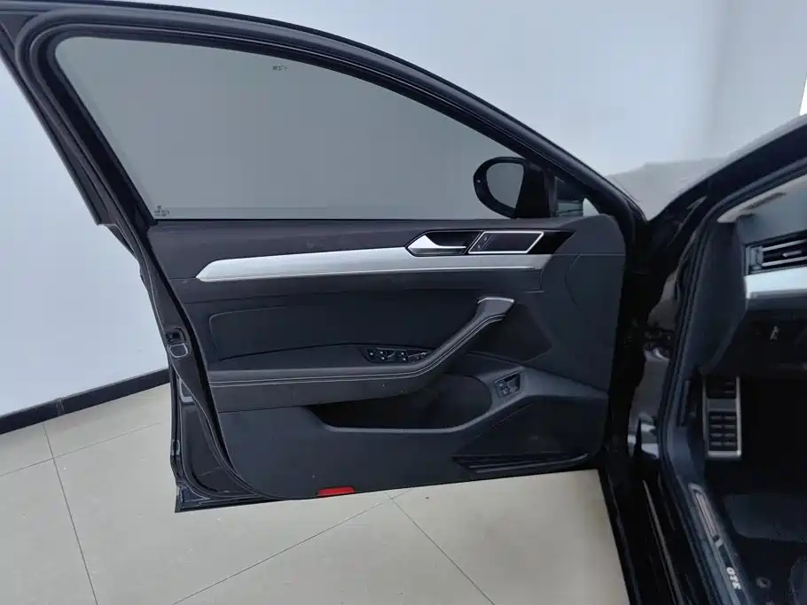 Volkswagen 迈腾 PHEV — миниатюра 7