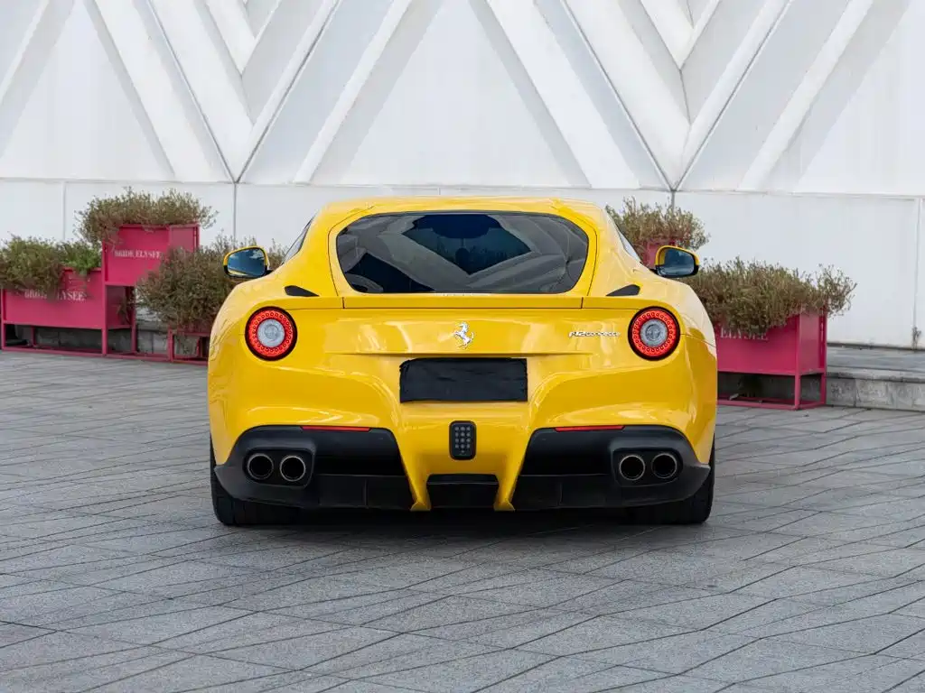 Ferrari F12berlinetta — миниатюра 5